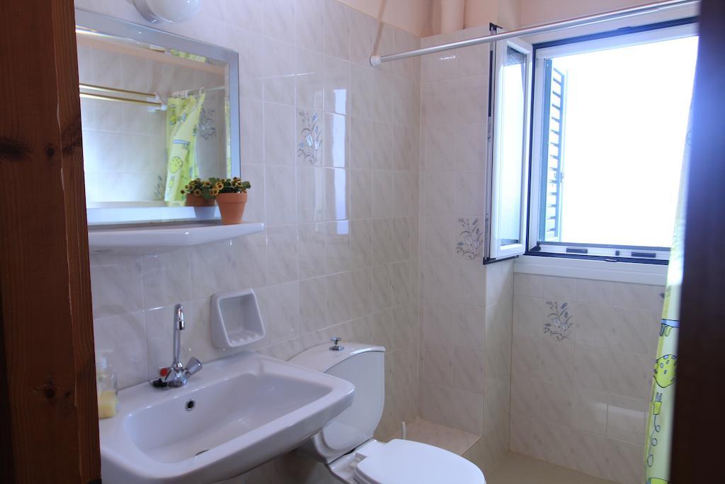Heliovasilema Apartment Fiskardo Phòng bức ảnh
